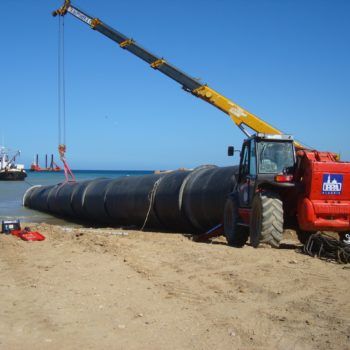 Tubería captación de agua refrigeración planta fertilizantes